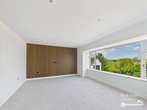 Sitting Room- click for photo gallery
